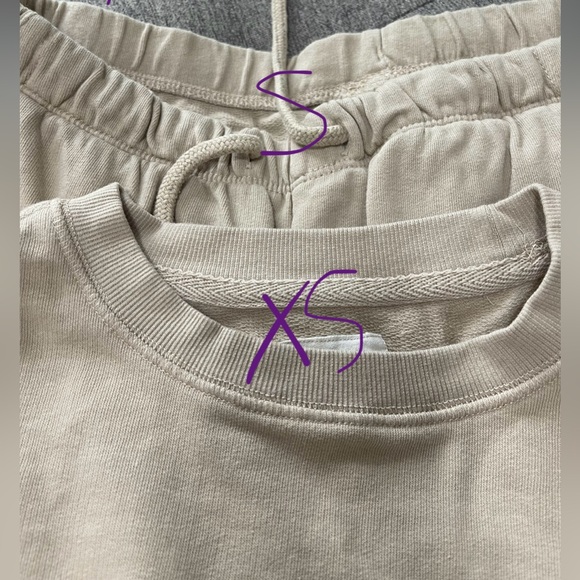 Matching Set - Picture 2 of 4